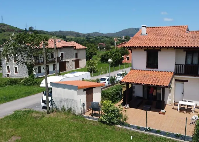 Casa En Sobarzo, Junto Al Parque De Cabarceno