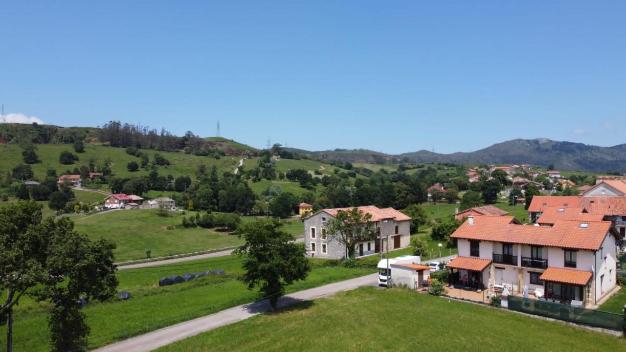Hébergement de vacances Casa En Sobarzo, Junto Al Parque De Cabarceno